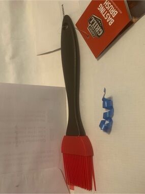NEW Expert Grill Red Silicone Basting Brush with Black Handle NEW Great Dad Gift